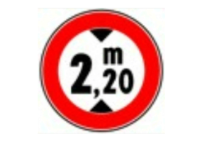 Señales - Paso prohibido a los vehículos con una altura superior a 2,2 m