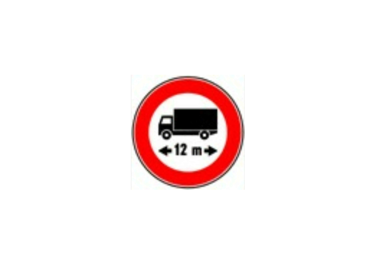 Sinalização - Proibido o trânsito de veículos com... Sinalização - Proibido o trânsito de veículos com...
